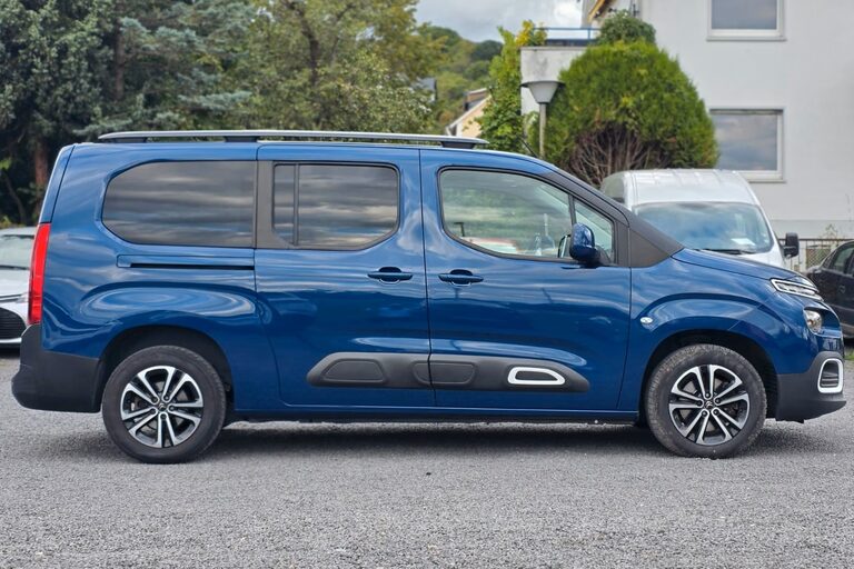 Gebrauchter Citroën Berlingo mit alltäglichen Gebrauchsspuren